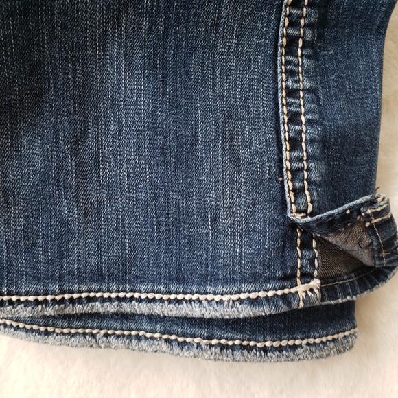 Silver Jeans - Picture 8 of 11